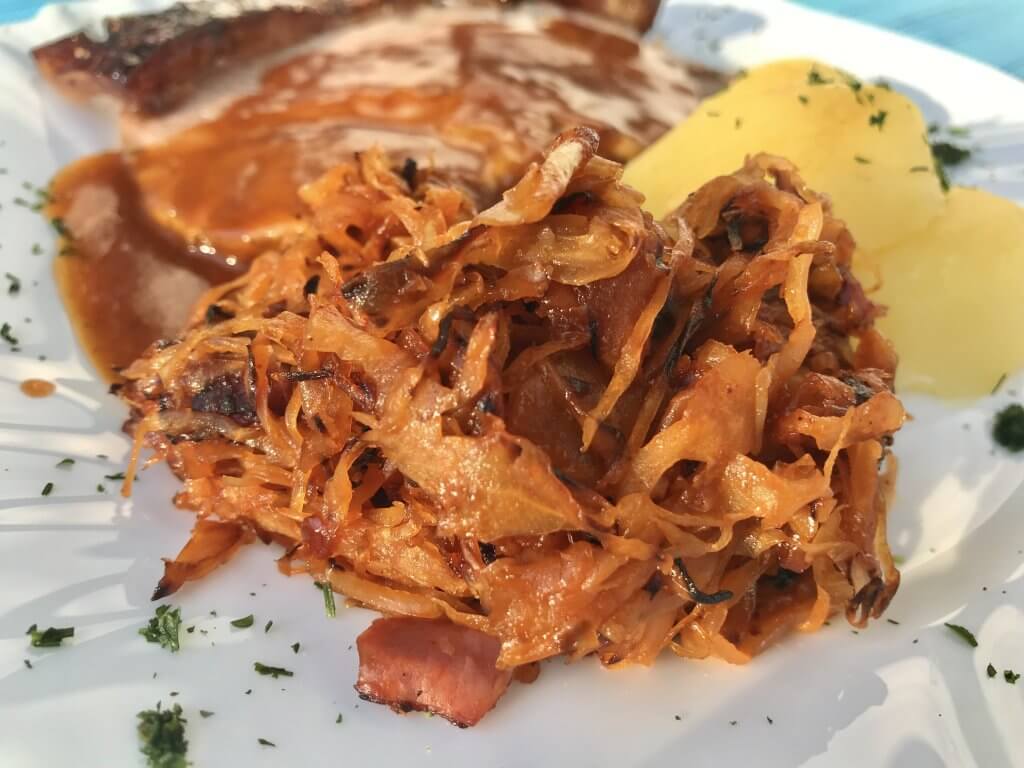 Geschmortes BBQ Sauerkraut mit Bacon Zu Faul Zum Kochen