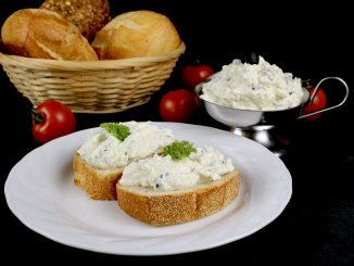 Grill Beilage Oliven Feta Frischkäse Dip