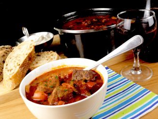 Einfache Gulaschsuppe