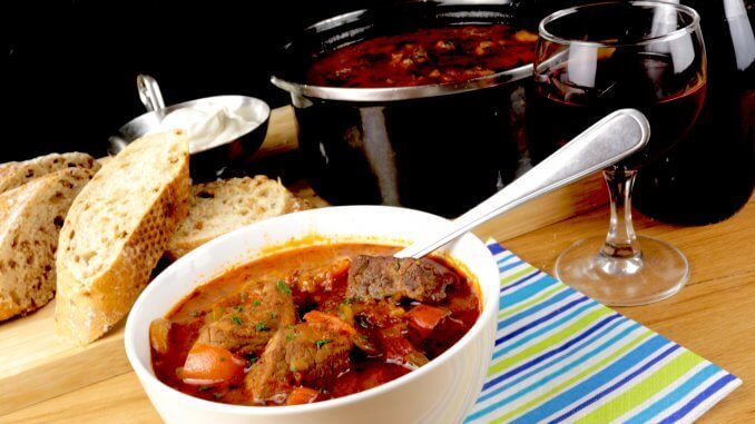 Einfache Gulaschsuppe