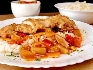 Gebackenes Hähnchen süßsauer