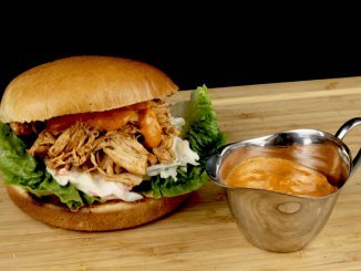 Metaxa Pulled Chicken Burger