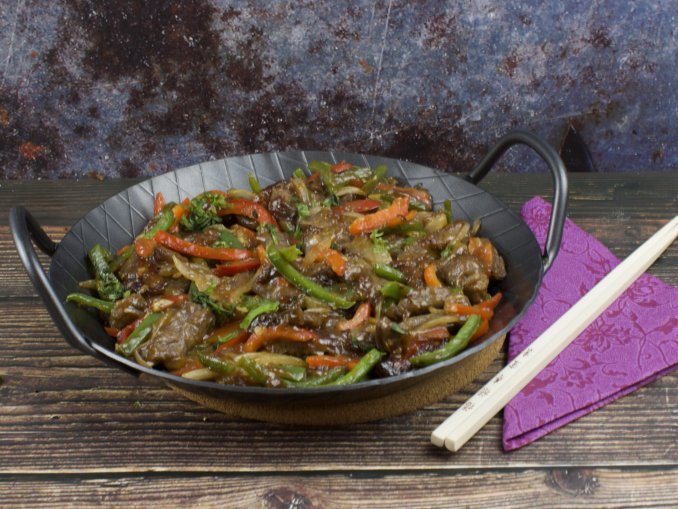 Asiatische Rindfleisch Paprika Pfanne