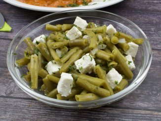 Bohnensalat mit Feta Käse