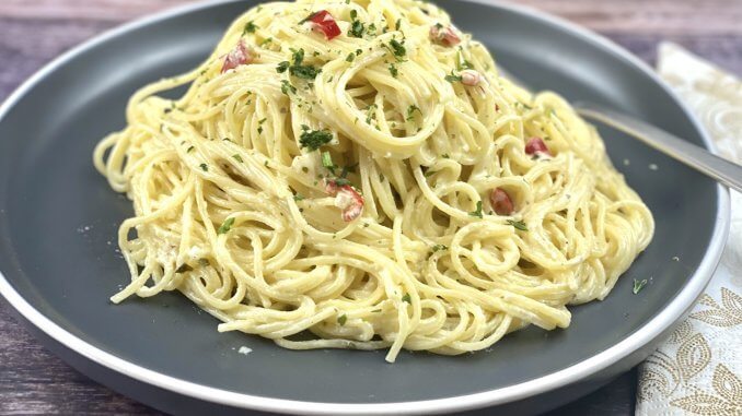 Zitronen Spaghetti mit Peperoni