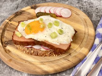 Strammer Max mit Leberkäse und Radieschen