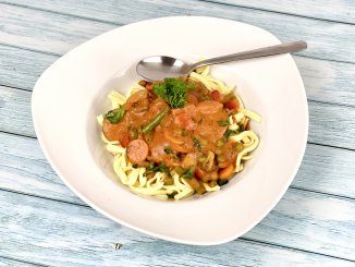 Spätzle Pfanne mit einer Tomaten Gemüse Sauce