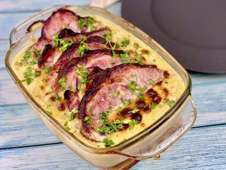 Kasslerscheiben in einer Honig Senf Sahnesauce