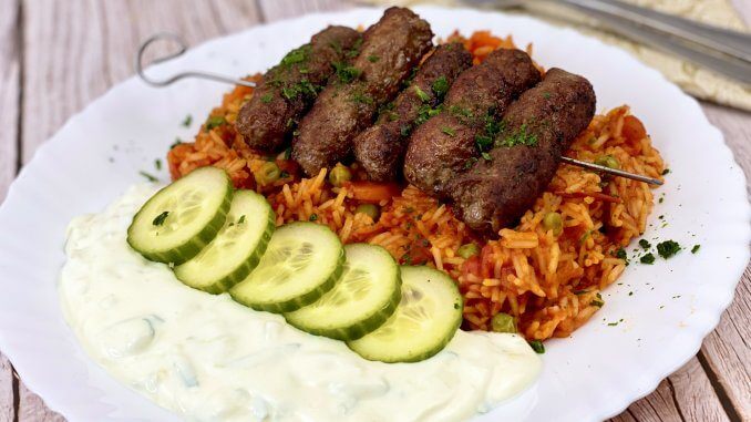 Cevapcici mit Tzatziki