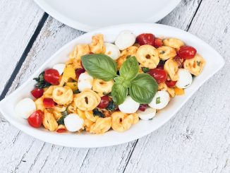 Pesto Calabrese Tortellini Salat